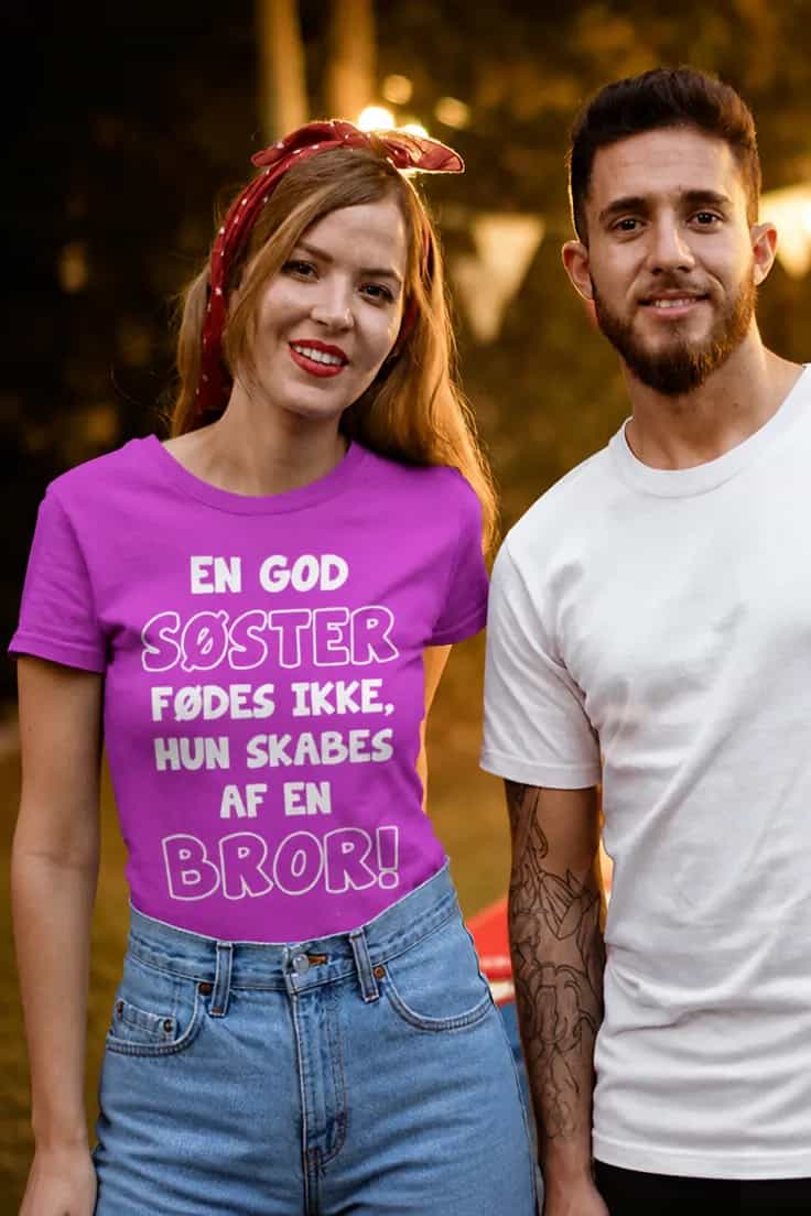 Sjov t-shirt God søster fødes ikke - EN GOD