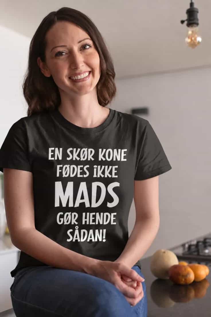 Sjov t-shirt Skør kone med navn – EN SKØR KONE