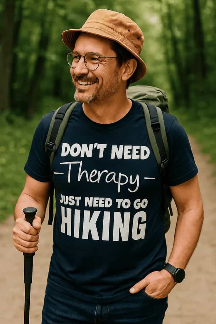 Sjov t-shirt Vandreterapi DON'T NEED JUST NEED TO GO