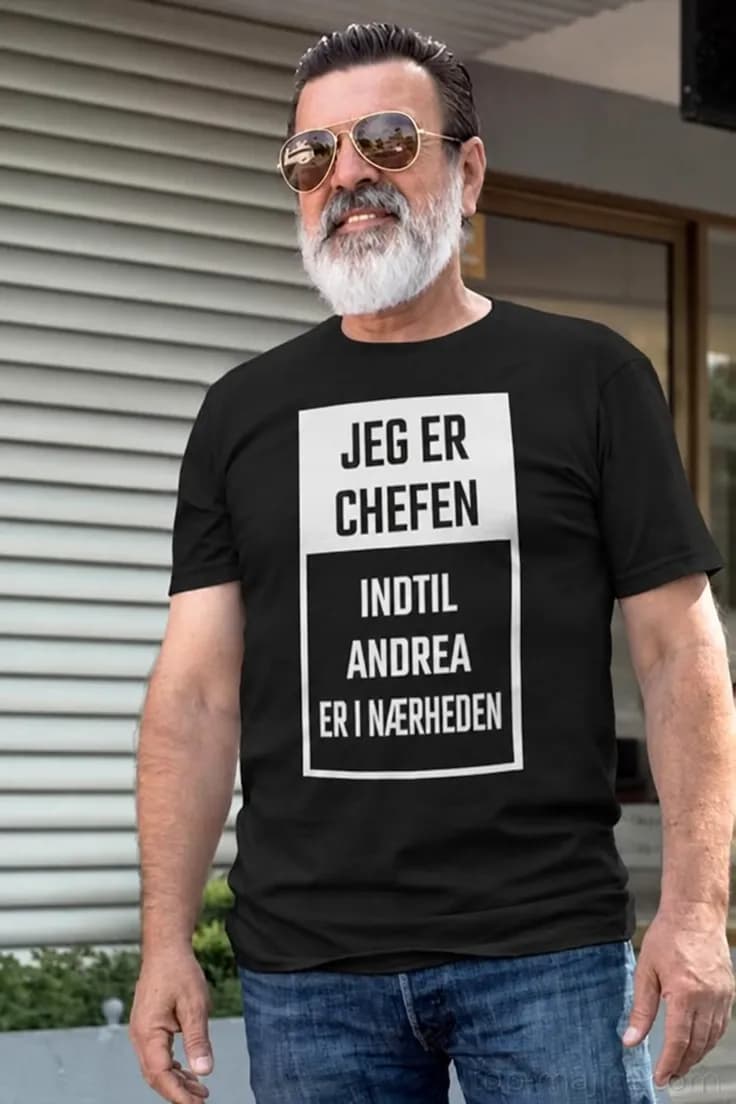 Sjov t-shirt Jeg er chefen med navn