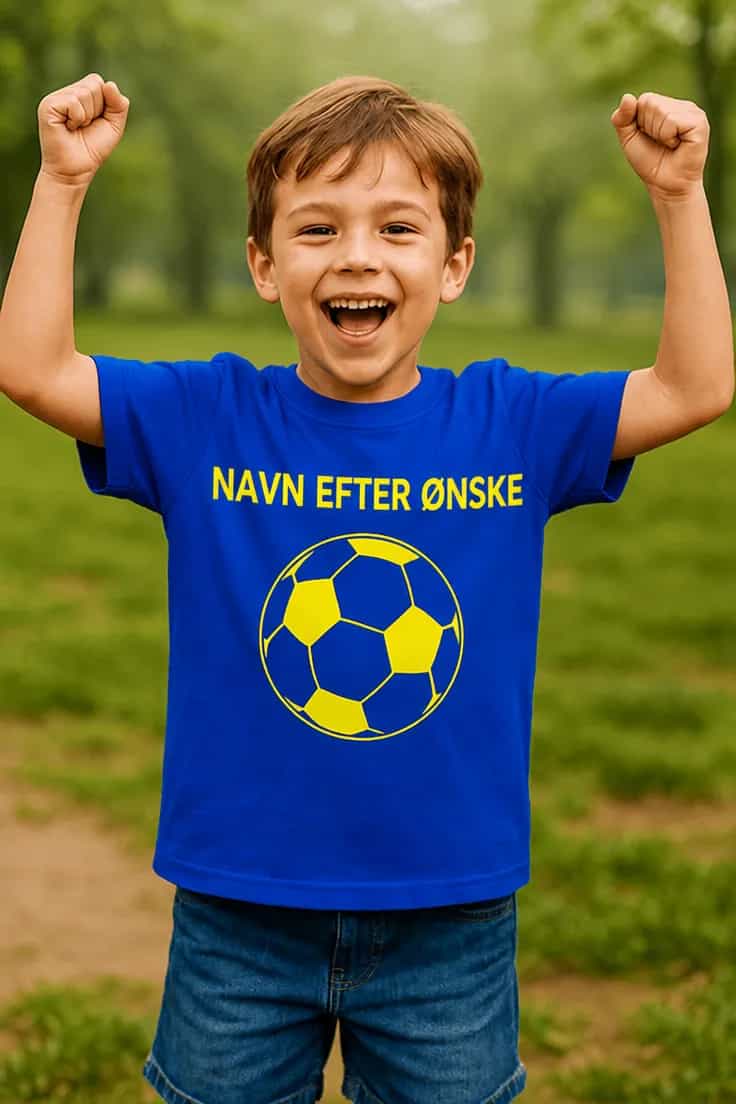 Børne t-shirt bold med navn | NAVN EFTER ØNSKE