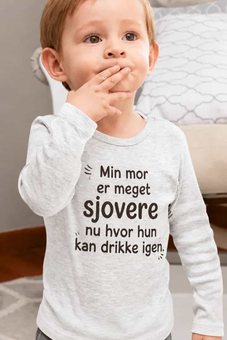 Baby-body sjov mor drikker igen – Min mor er meget