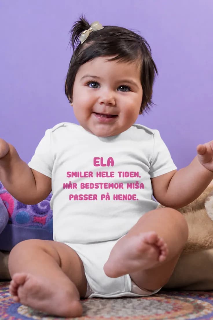 Baby-body smiler hele tiden med navn – ELA