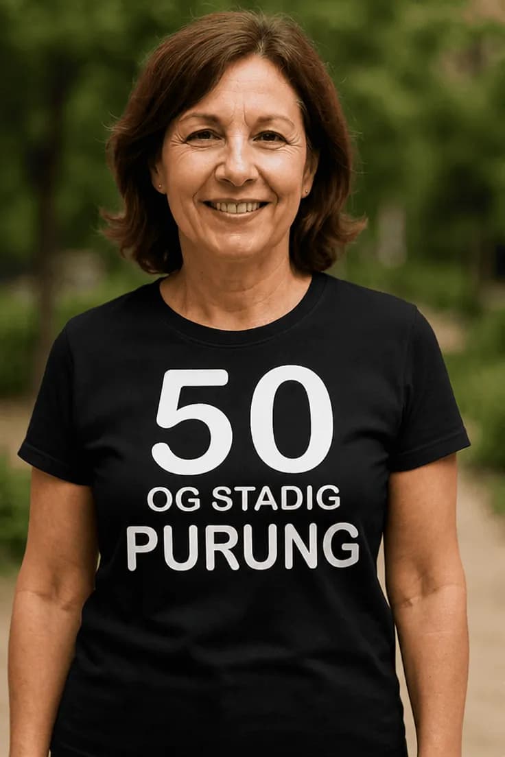 Sjov t-shirt 50 og stadig purung – alternativt motiv