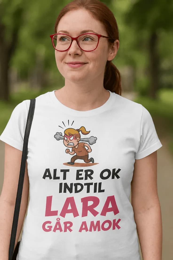 Sjov t-shirt Alt er ok – personlig med eget navn