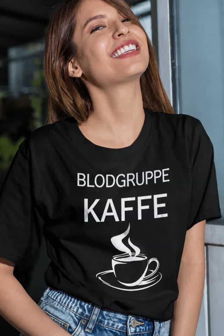 Sjov t-shirt Blodgruppe kaffe | BLODGRUPPE KAFFE