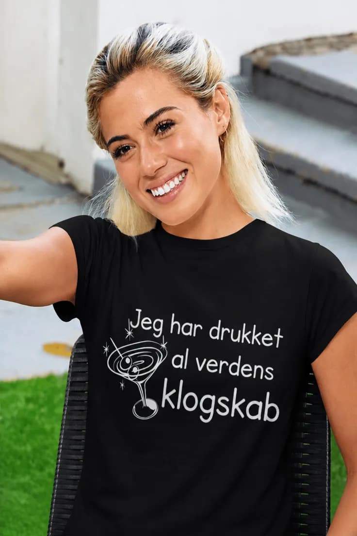 Sjov t-shirt Drak al verdens klogskab