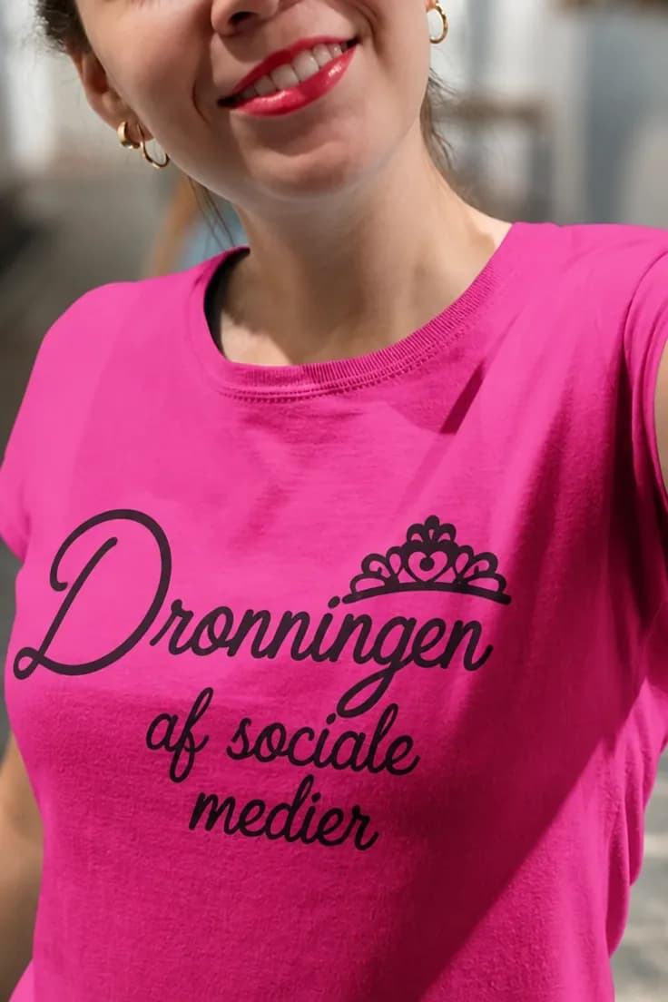 Sjov t-shirt Dronningen af sociale medier