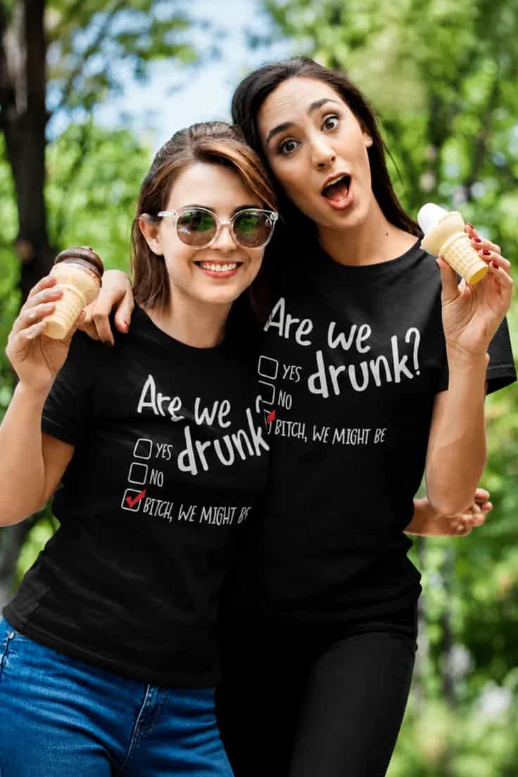 Sjov t-shirt Fulde venner – Are we YES ONO