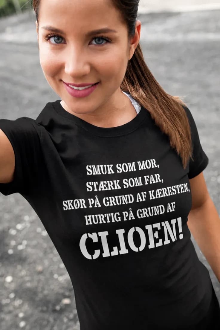 T-shirt Hurtig på grund af Clioen – med ønsket bilmærke