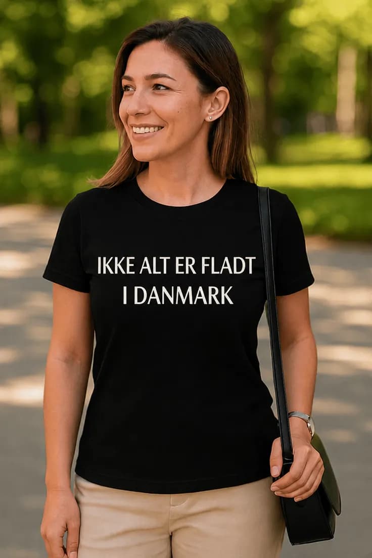 Sjov t-shirt Ikke alt er fladt - IKKE ALT ER FLADT