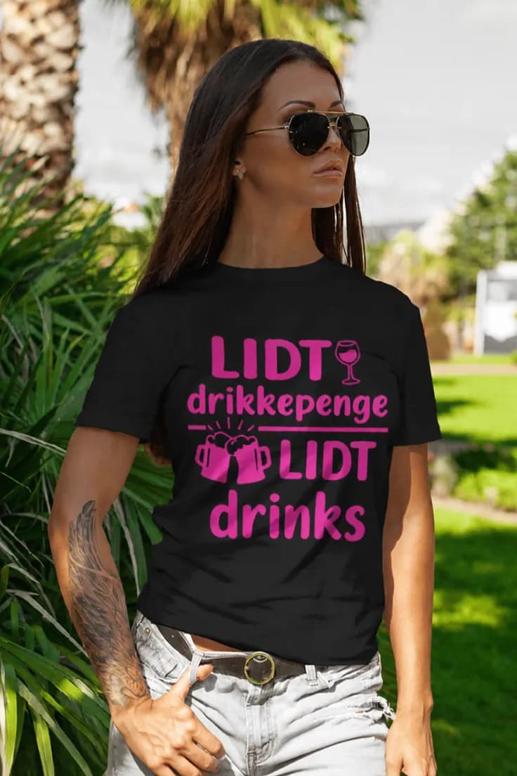 Sjov t-shirt Lidt drikkepenge lidt drinks
