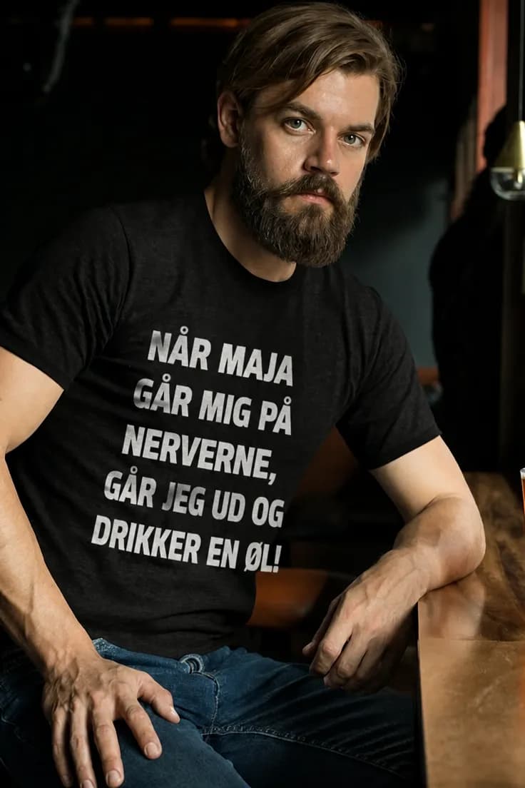 Sjov t-shirt Nerver og øl med navn