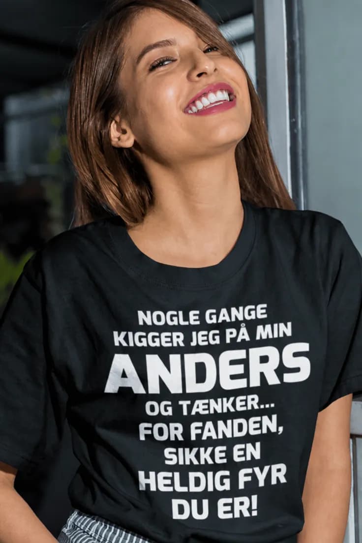 Sjov t-shirt Sikke en heldig fyr med navn
