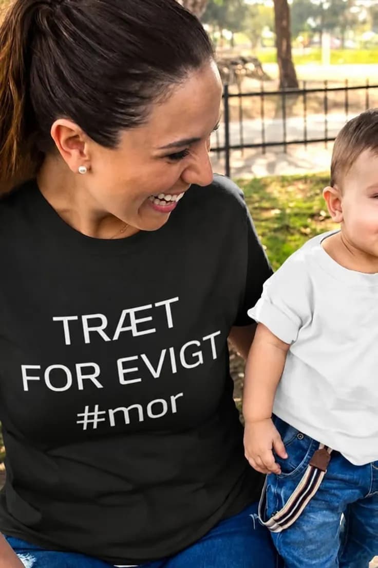 Sjov t-shirt Træt for evigt - TRÆT FOR EVIGT #mor