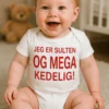 Baby-body Sulten og kedelig med teksten JEG ER SULTEN OG MEGA KEDELIG!
