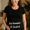 Gravid t-shirt Kommer til foråret med trykket jeg kommer til foråret