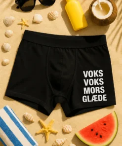 Sjove boksershorts med teksten VOKS VOKS MORS GLÆDE som gaveidé